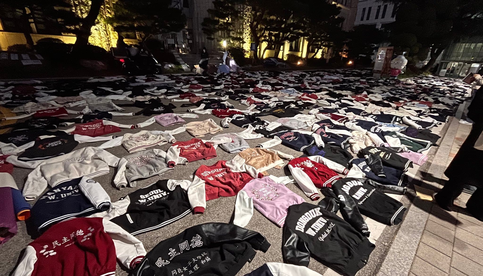 "학교가 돈이 없다고요?" 동덕여대가 '공학'을 거부하는 이유🔥 대표 이미지